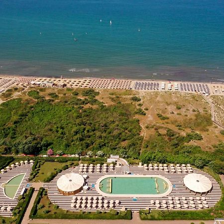 Solidago Residence Tirrenia Exterior foto