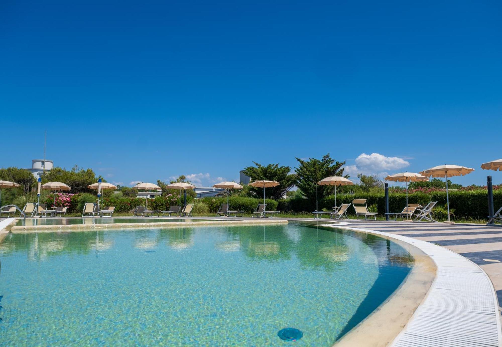 Solidago Residence Tirrenia Exterior foto