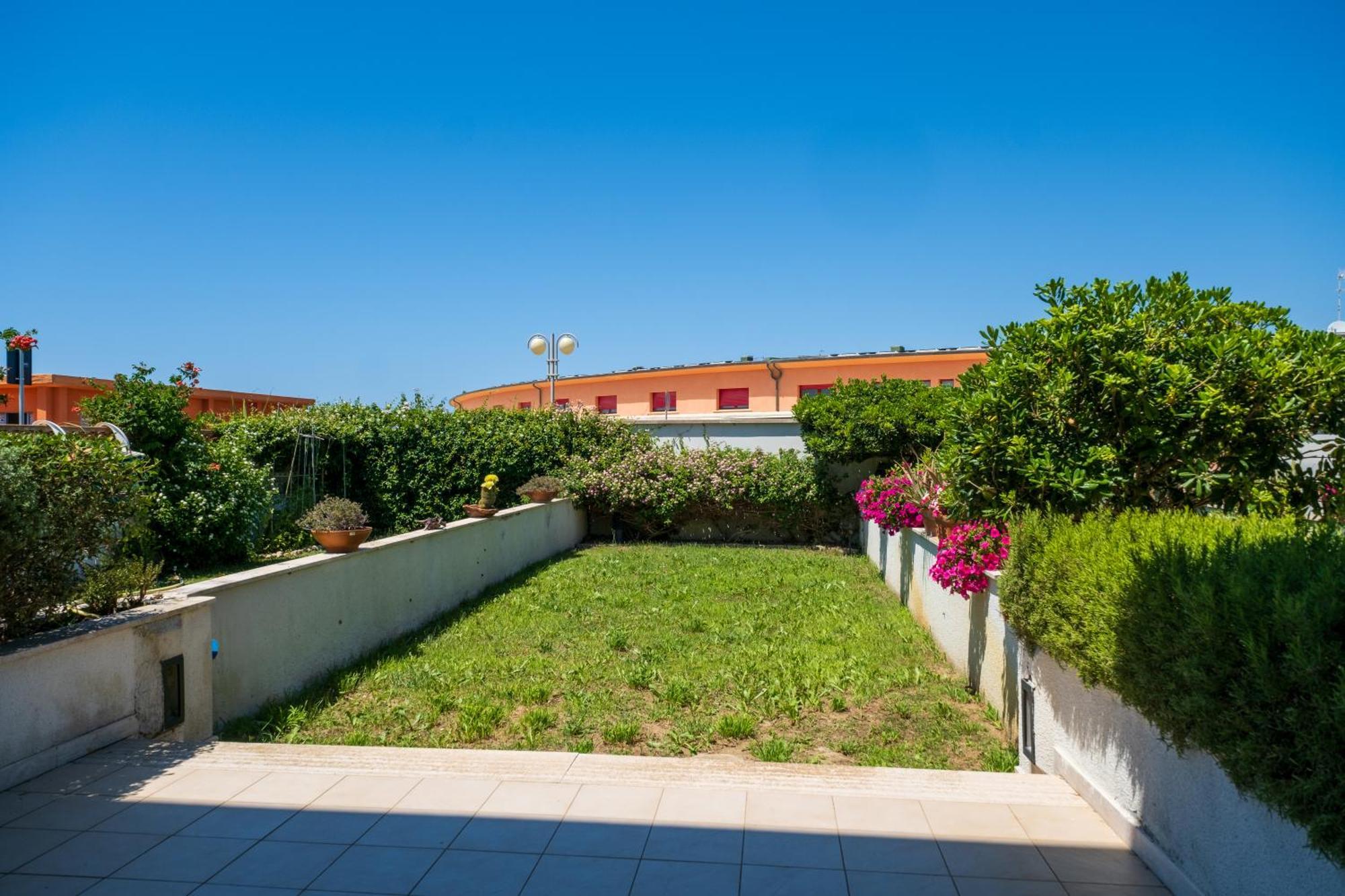 Solidago Residence Tirrenia Exterior foto