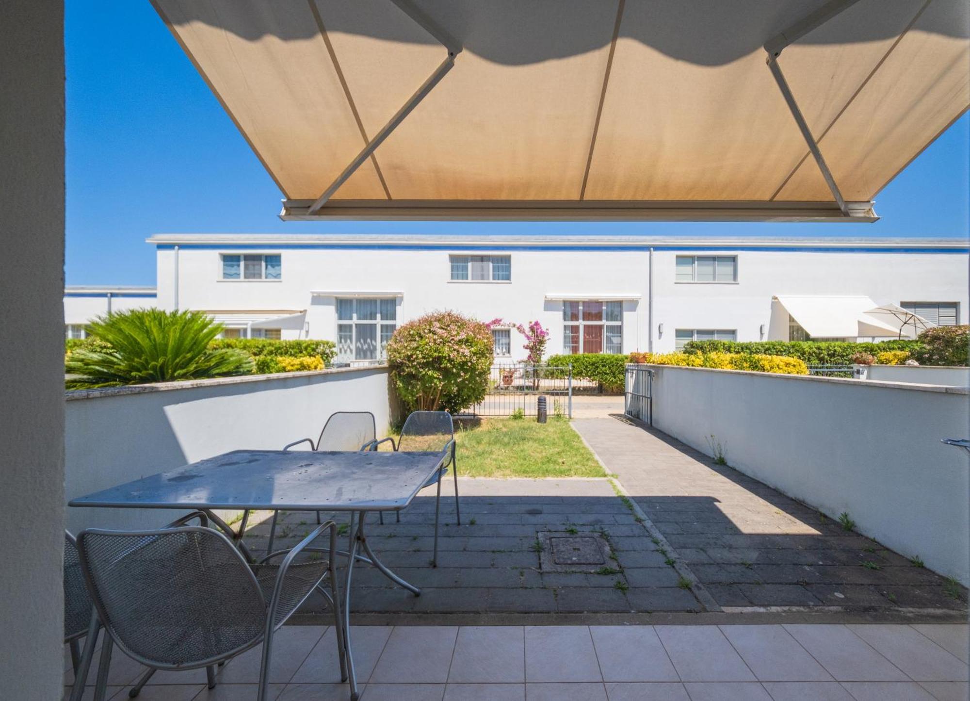 Solidago Residence Tirrenia Exterior foto